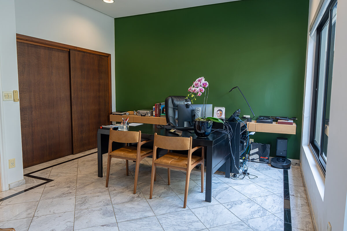DMH01016-HDR